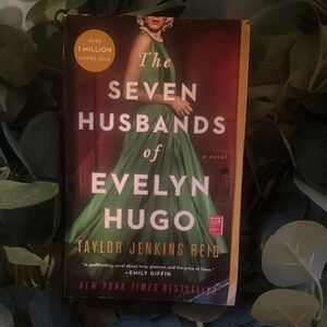 The Seven Husbands of Evelyn Hugo by Taylor Jenkins Reid